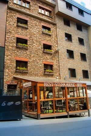 Hotel Kathmandu Пас де ла Каса Екстериор снимка